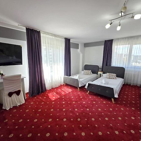 Bon Ton Residence Дробета-Турну-Северин Экстерьер фото